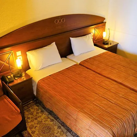 Chania Otel 3*